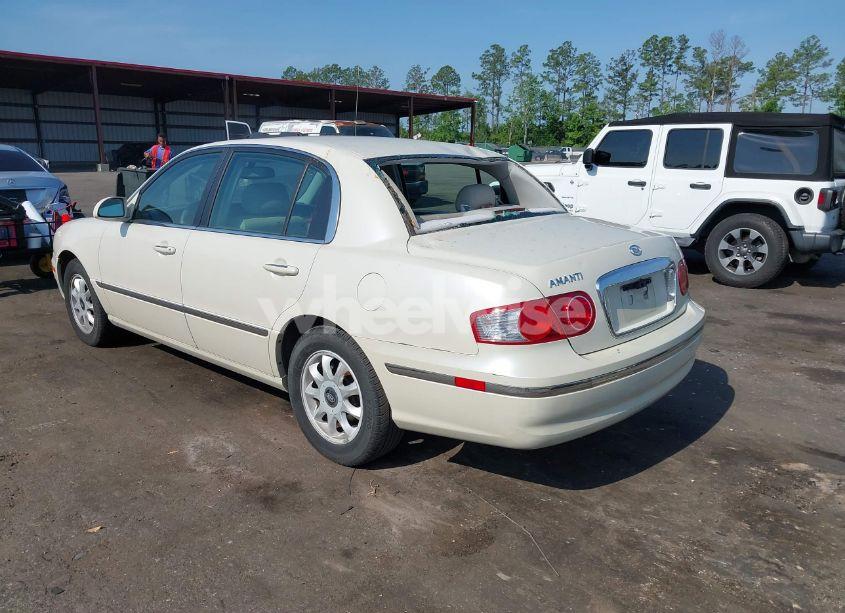 Photo 3 of 2004 Kia Amanti (VIN KNALD124145015796)