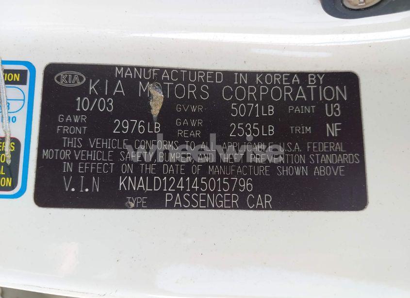Photo 9 of 2004 Kia Amanti (VIN KNALD124145015796)