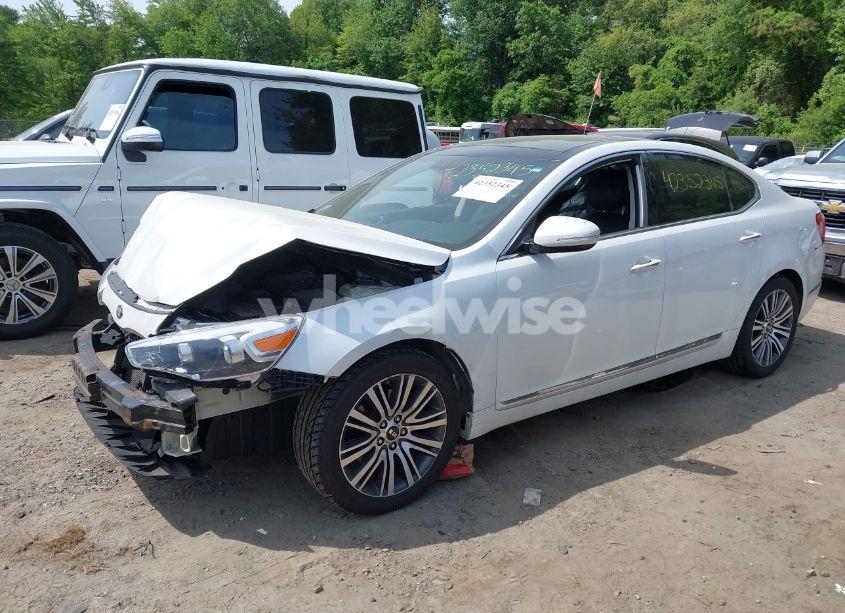 Photo 2 of 2015 Kia Cadenza PREMIUM (VIN KNALN4D70F5178237)