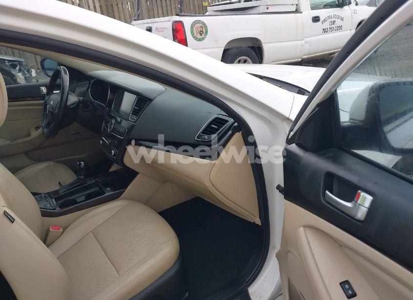 Photo 5 of 2014 Kia Cadenza PREMIUM (VIN KNALN4D74E5132134)