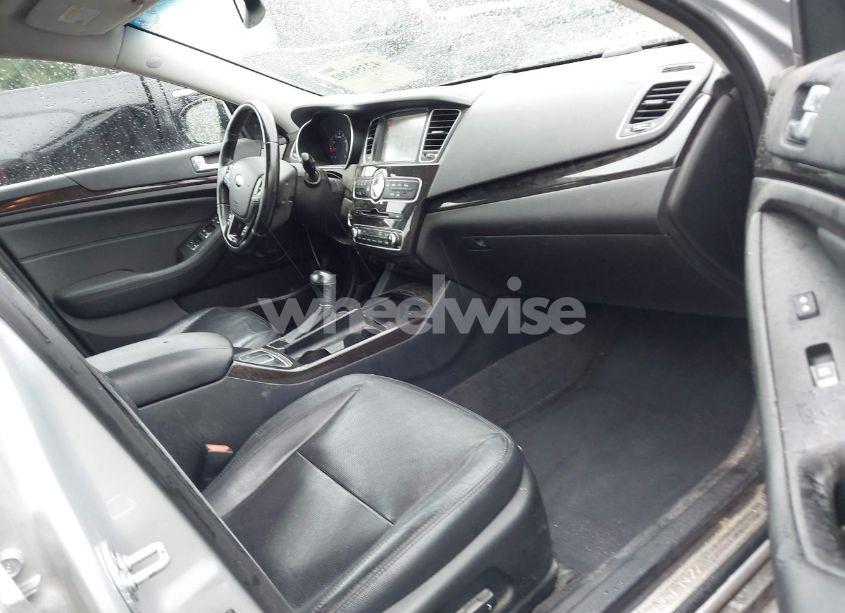 Photo 5 of 2016 Kia Cadenza (VIN KNALN4D74G5215386)