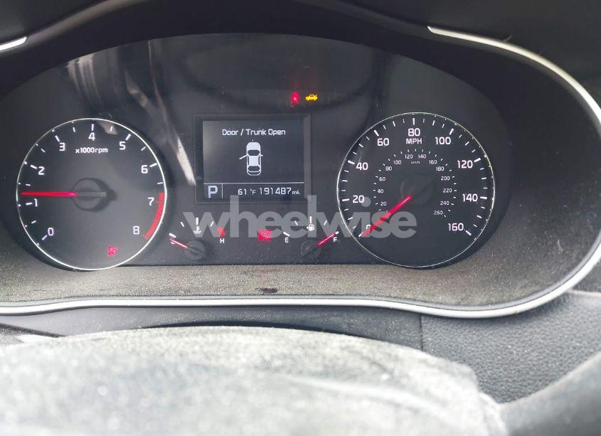 Photo 7 of 2016 Kia Cadenza (VIN KNALN4D74G5215386)