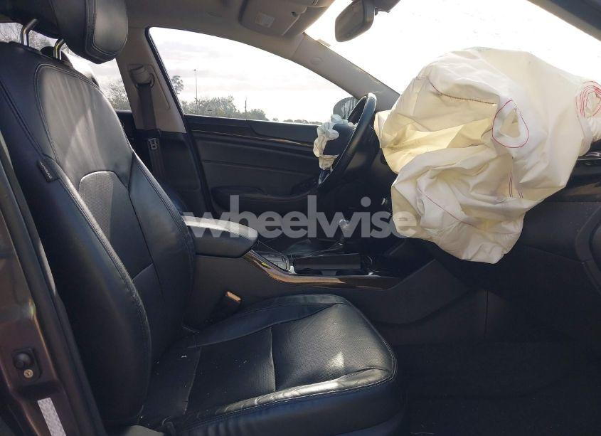 Photo 5 of 2016 Kia Cadenza PREMIUM (VIN KNALN4D76G5207273)