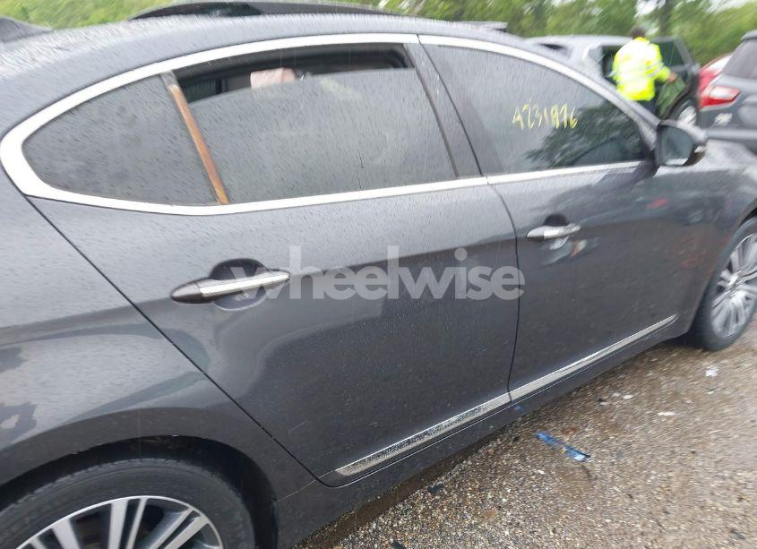 Photo 13 of 2015 Kia Cadenza PREMIUM (VIN KNALN4D7XF5176673)