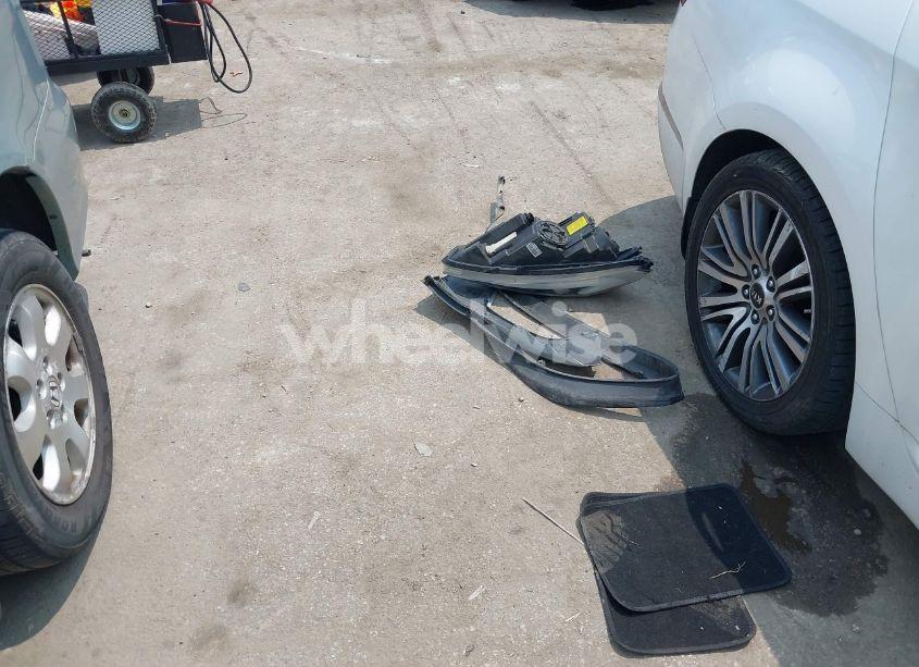 Photo 12 of 2015 Kia Cadenza PREMIUM (VIN KNALN4D7XF5182182)