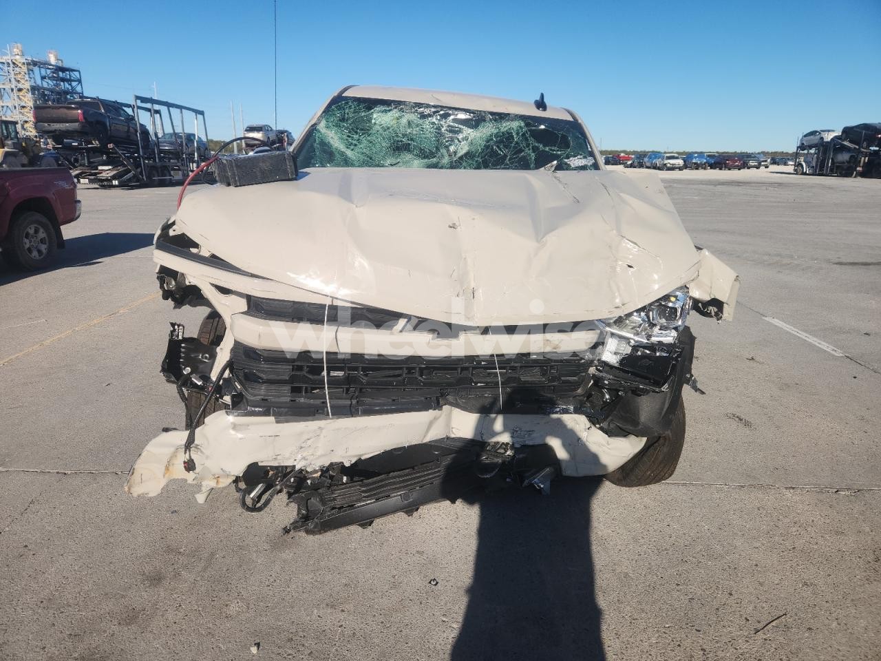 Photo 5 of 2026 CHEVROLET SILVERADO K1500 RST (VIN KNALW4D40F6022874)