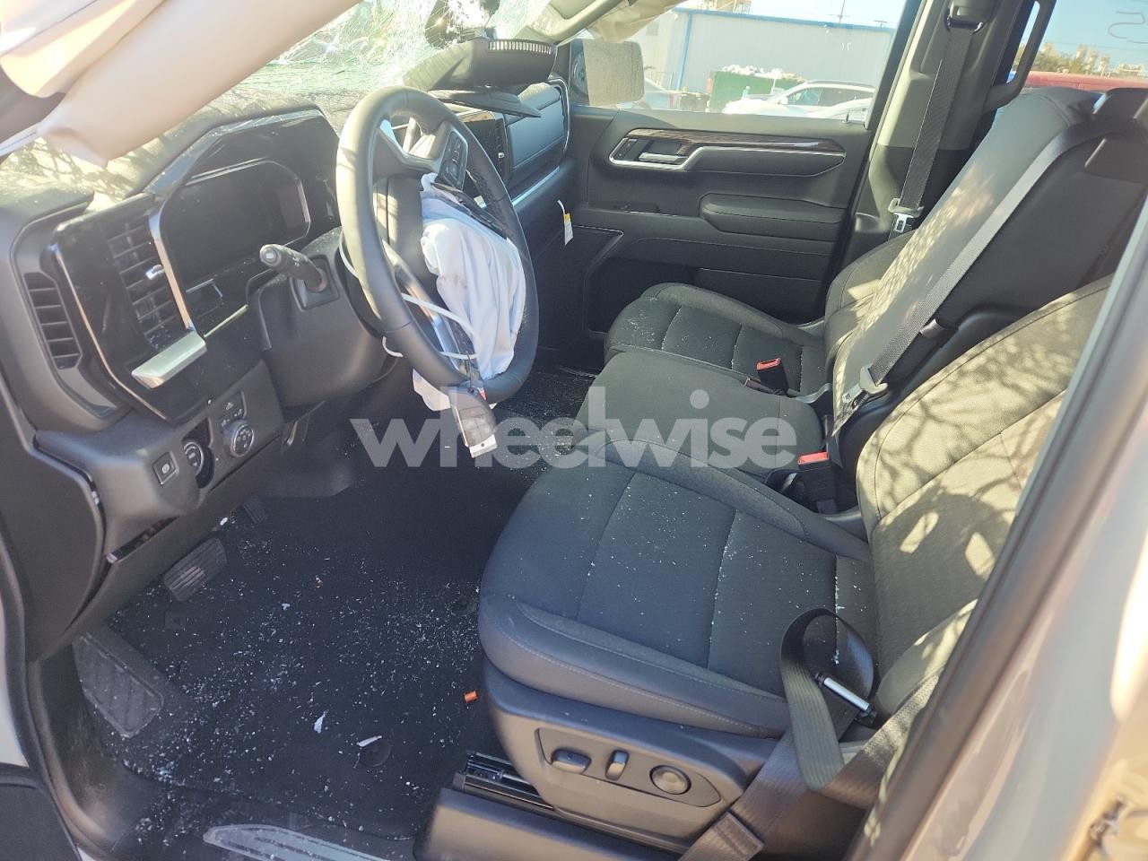 Photo 7 of 2026 CHEVROLET SILVERADO K1500 RST (VIN KNALW4D40F6022874)