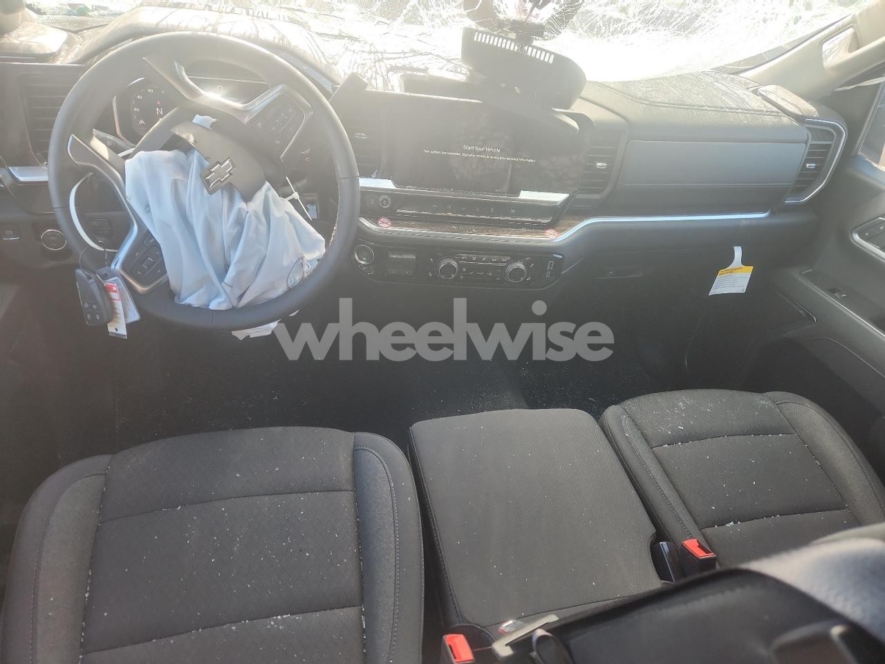 Photo 8 of 2026 CHEVROLET SILVERADO K1500 RST (VIN KNALW4D40F6022874)