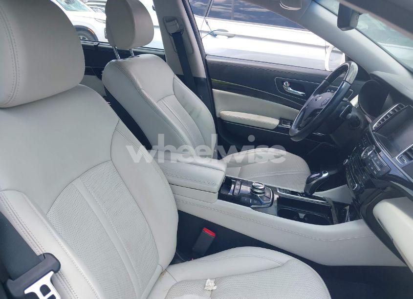 Photo 5 of 2016 Kia K900 LUXURY 5.0L (VIN KNALW4D4XG6032393)