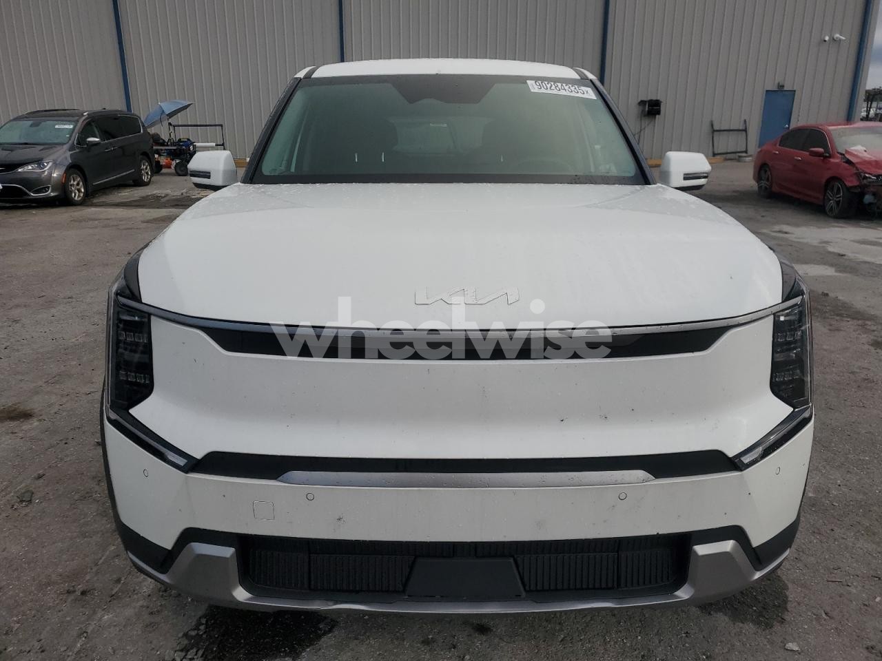 Photo 5 of 2024 KIA EV9 LIGHT (VIN KNDAB5S12R6029897)