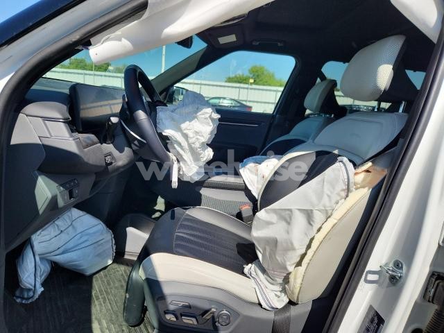 Photo 12 of 2024 KIA EV9 GT LINE (VIN KNDAEFS54R6022658)