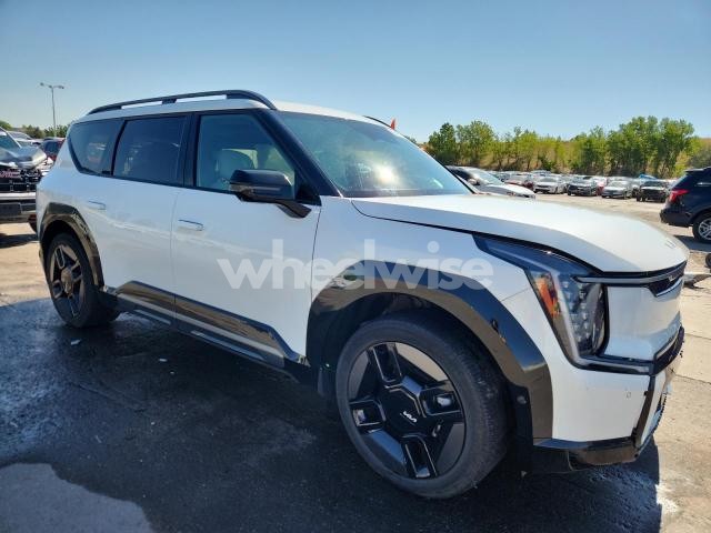 Photo 7 of 2024 KIA EV9 GT LINE (VIN KNDAEFS54R6022658)