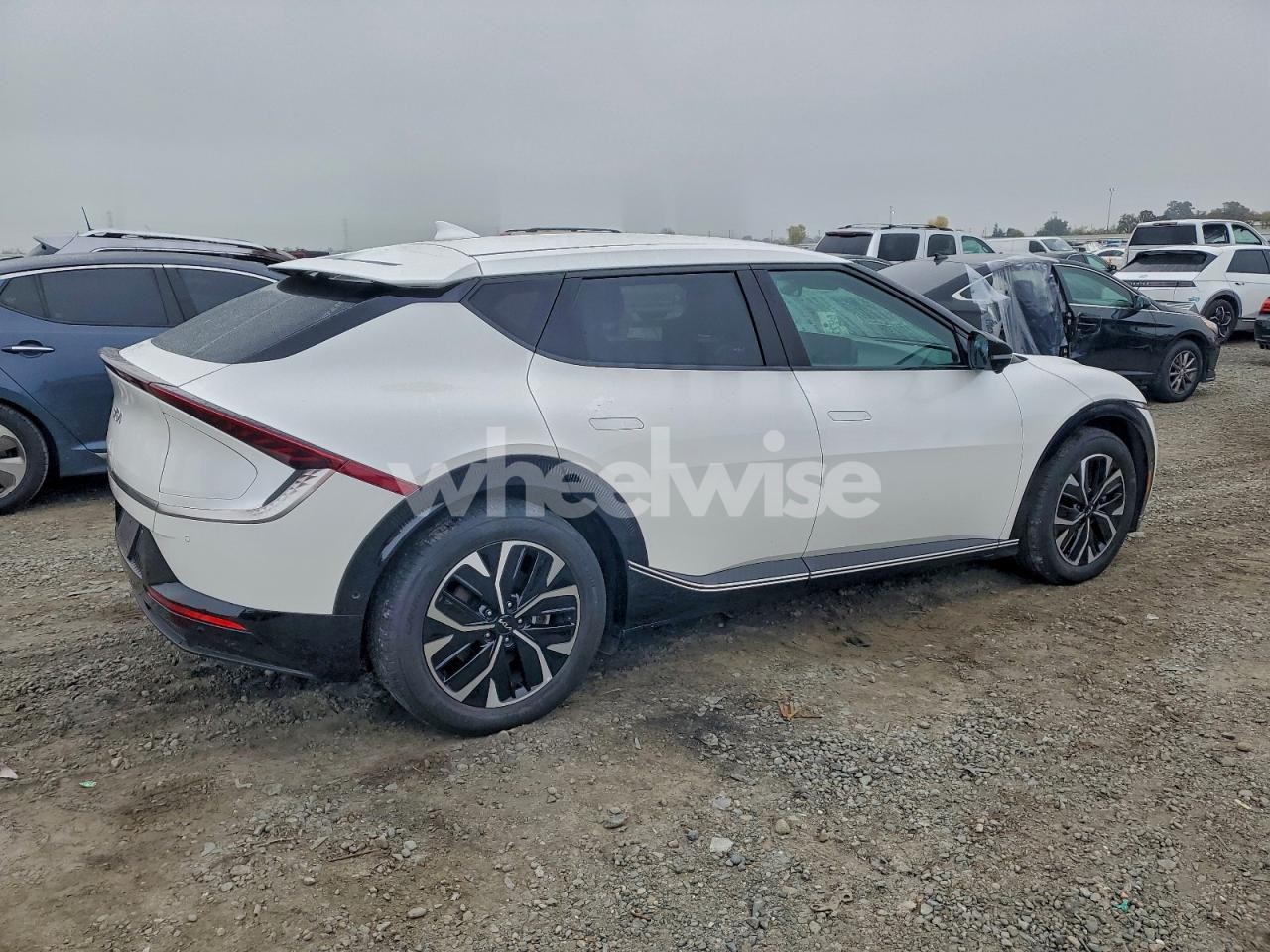 Photo 3 of 2023 KIA EV6 LIGHT (VIN KNDC34LA1P5104638)