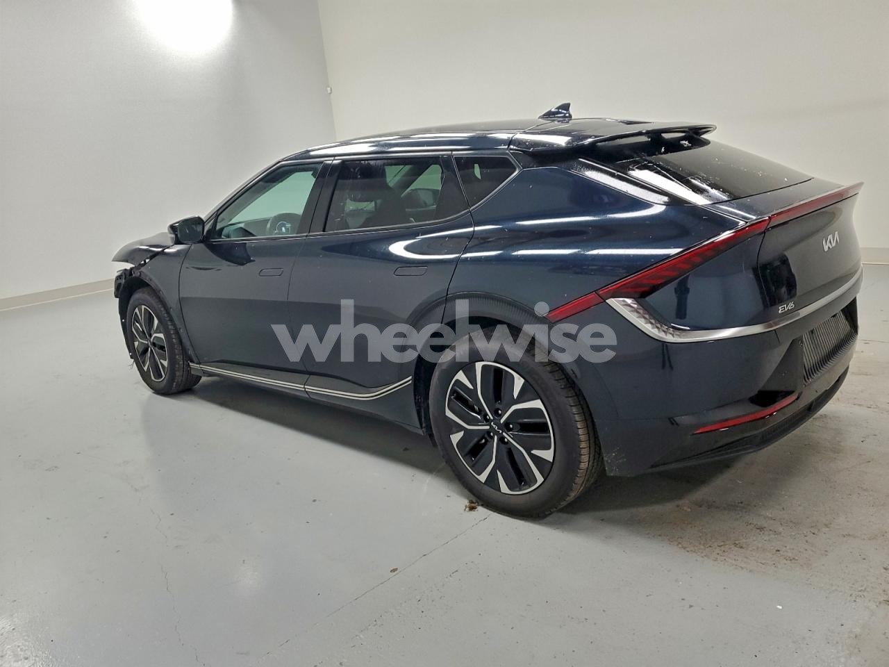 Photo 2 of 2023 KIA EV6 LIGHT (VIN KNDC34LA1P5602726)