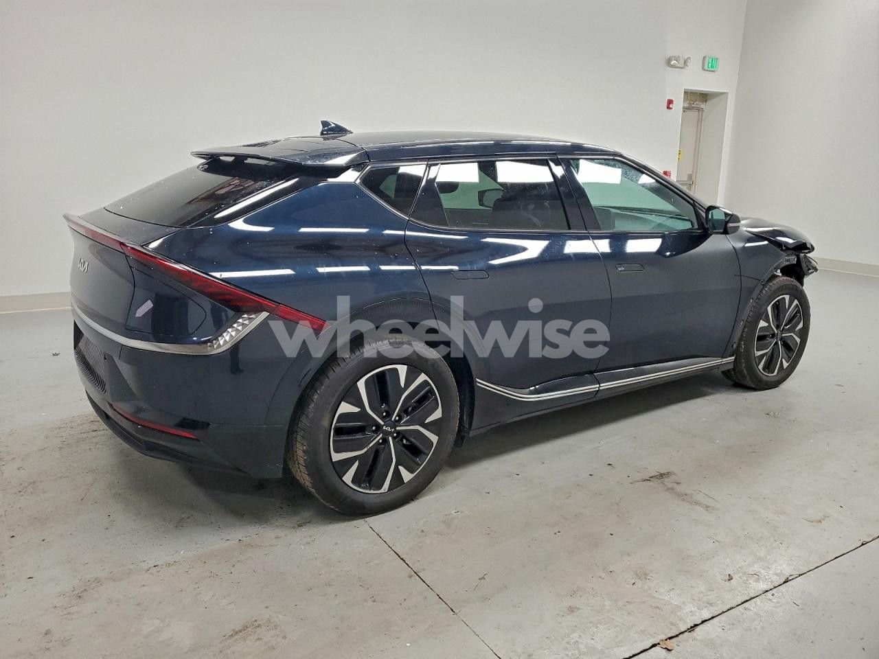 Photo 3 of 2023 KIA EV6 LIGHT (VIN KNDC34LA1P5602726)