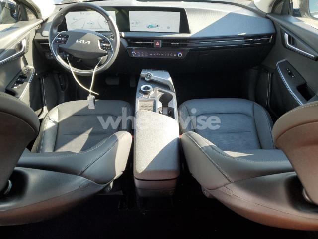 Photo 3 of 2023 KIA EV6 LIGHT (VIN KNDC34LA1P5604024)