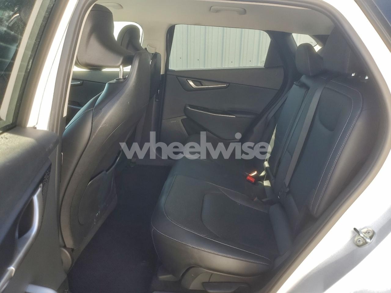 Photo 11 of 2023 KIA EV6 LIGHT (VIN KNDC34LA1P5606260)