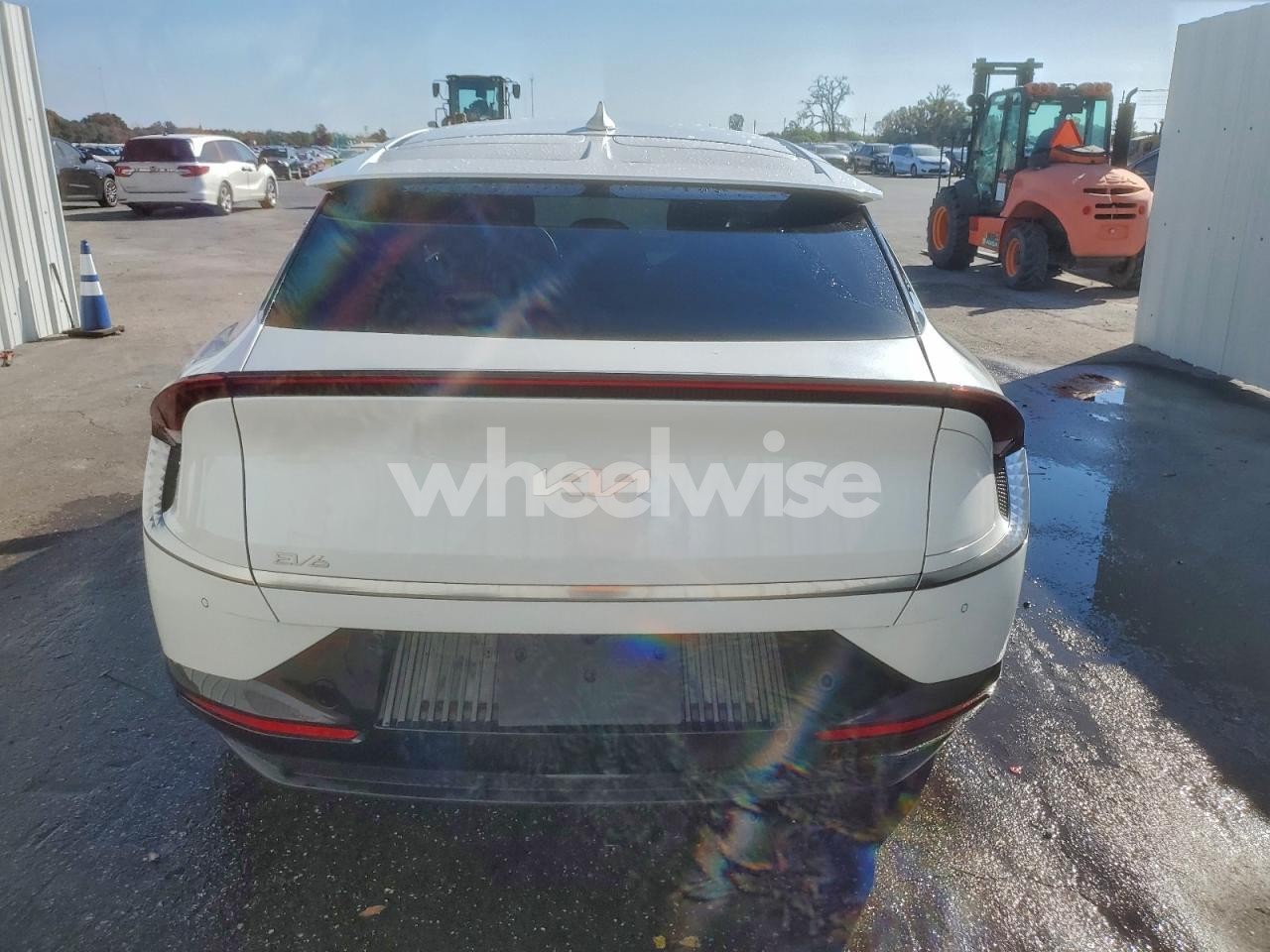 Photo 6 of 2023 KIA EV6 LIGHT (VIN KNDC34LA1P5606260)