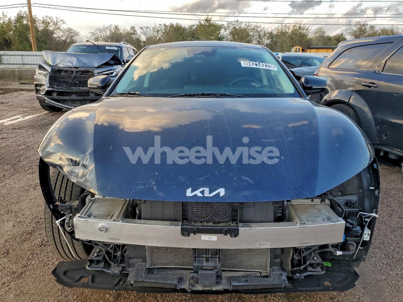 Photo 5 of 2024 KIA EV6 LIGHT (VIN KNDC34LA1R5188396)