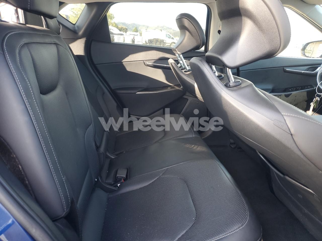 Photo 11 of 2024 KIA EV6 LIGHT (VIN KNDC34LA1R5211613)
