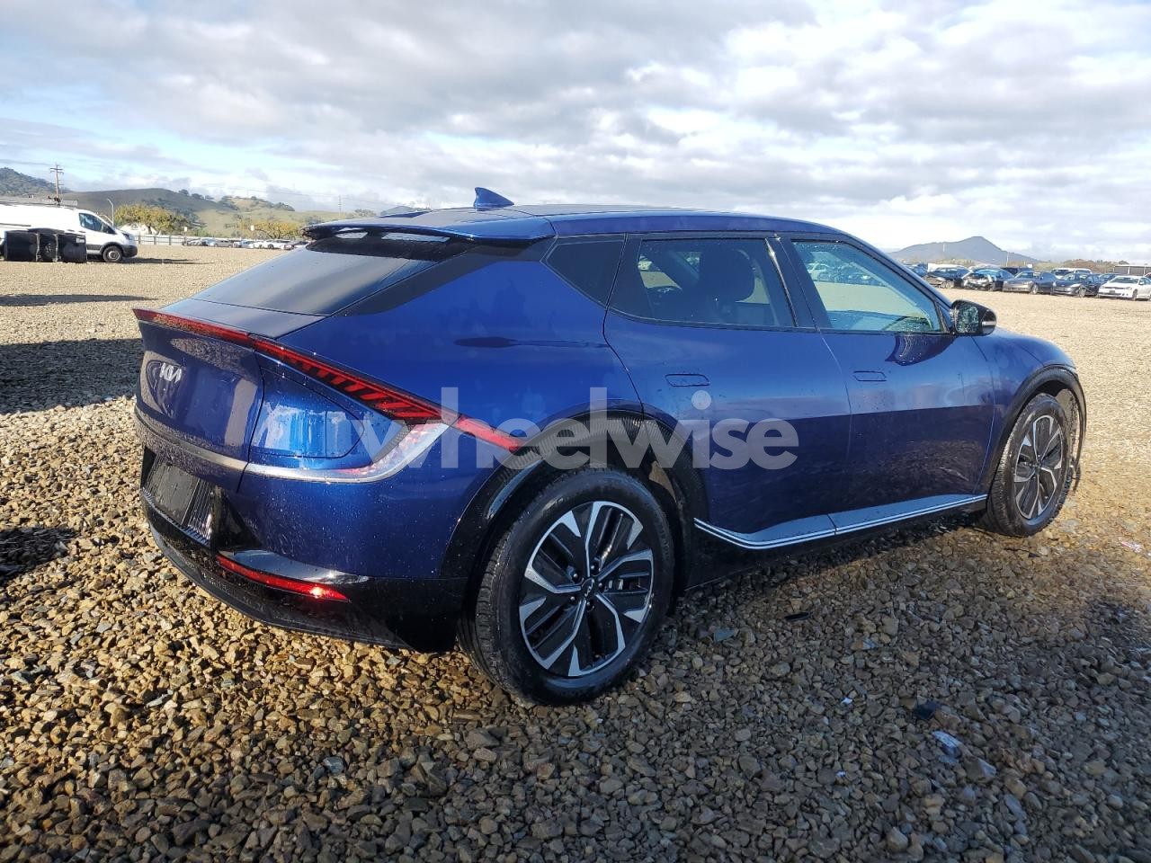 Photo 3 of 2024 KIA EV6 LIGHT (VIN KNDC34LA1R5211613)