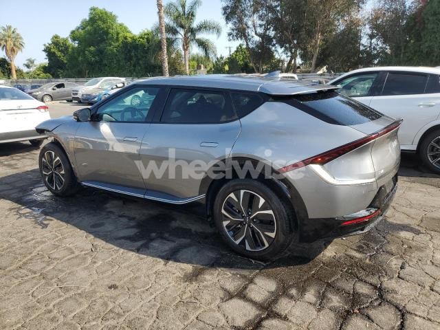 Photo 7 of 2024 KIA EV6 LIGHT (VIN KNDC34LA1R5217332)