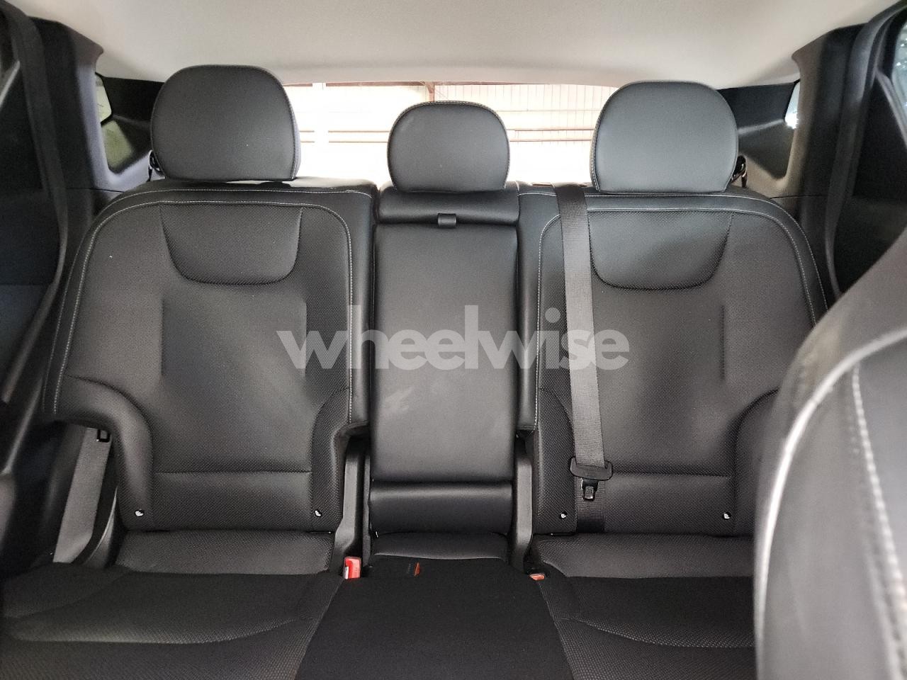 Photo 10 of 2024 KIA EV6 LIGHT (VIN KNDC34LA2R5188035)