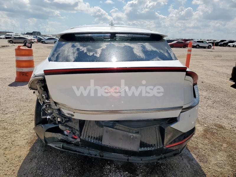 Photo 13 of 2024 KIA EV6 LIGHT (VIN KNDC34LA2R5193669)