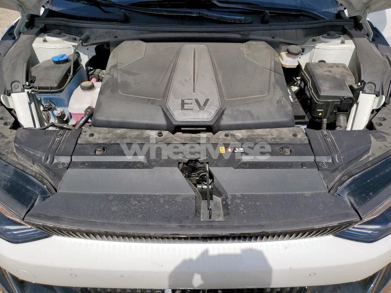 Photo 7 of 2024 KIA EV6 LIGHT (VIN KNDC34LA2R5193669)