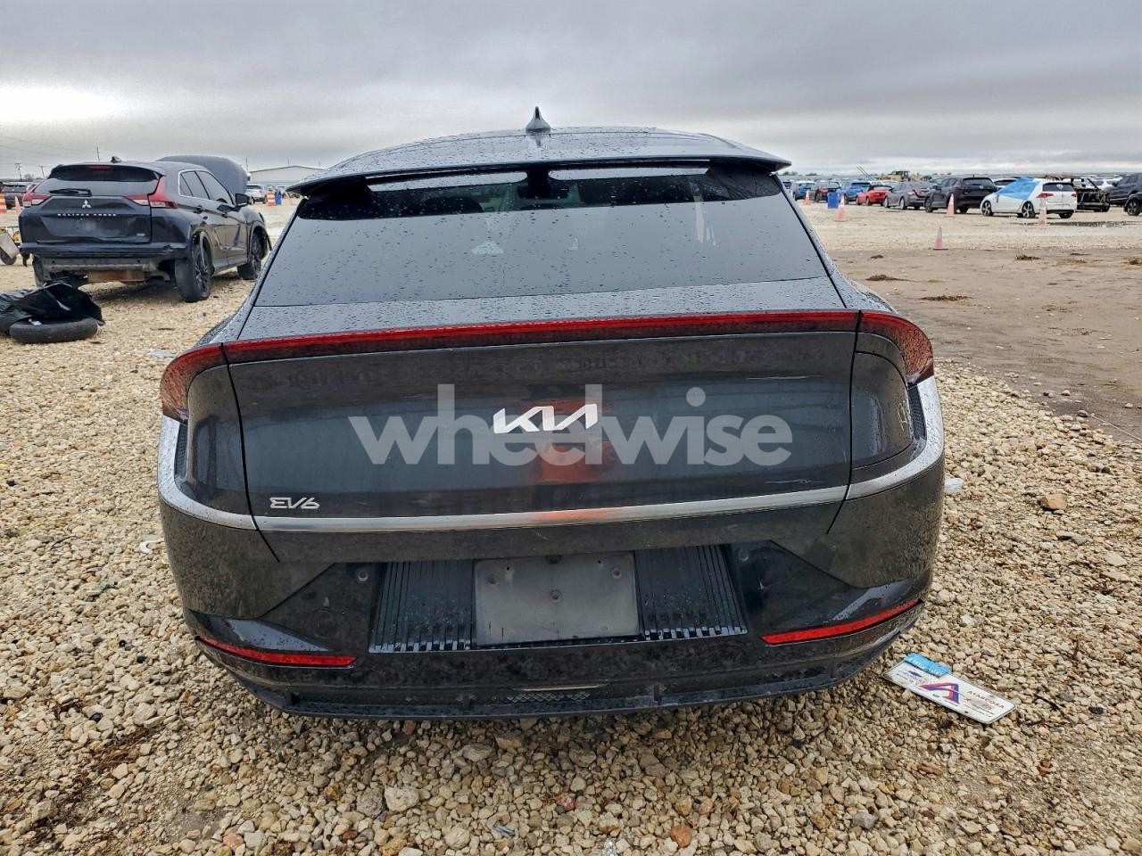 Photo 6 of 2023 KIA EV6 LIGHT (VIN KNDC34LA3P5610830)