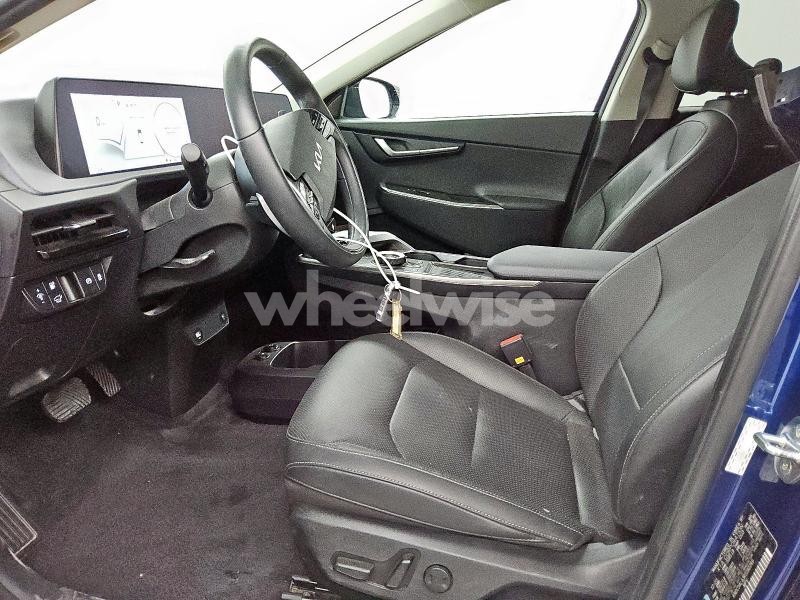 Photo 8 of 2024 KIA EV6 LIGHT (VIN KNDC34LA3R5192269)