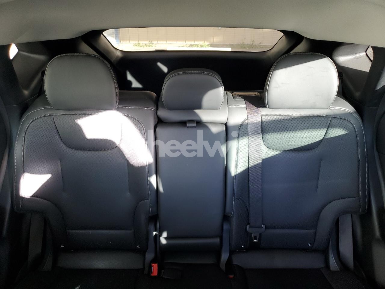 Photo 10 of 2023 KIA EV6 LIGHT (VIN KNDC34LA4P5157611)