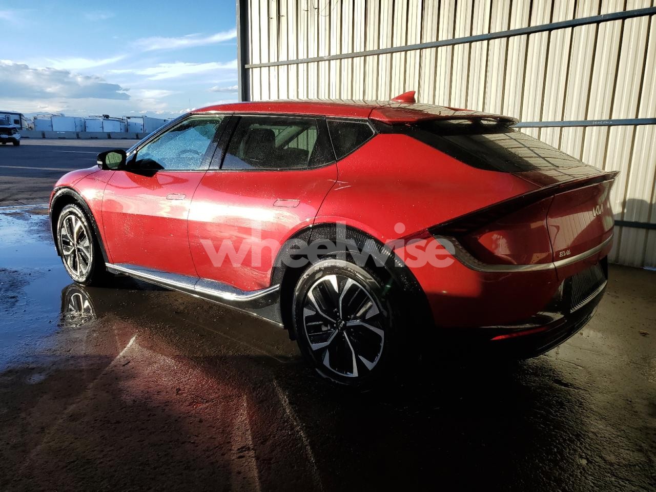 Photo 2 of 2023 KIA EV6 LIGHT (VIN KNDC34LA4P5157611)