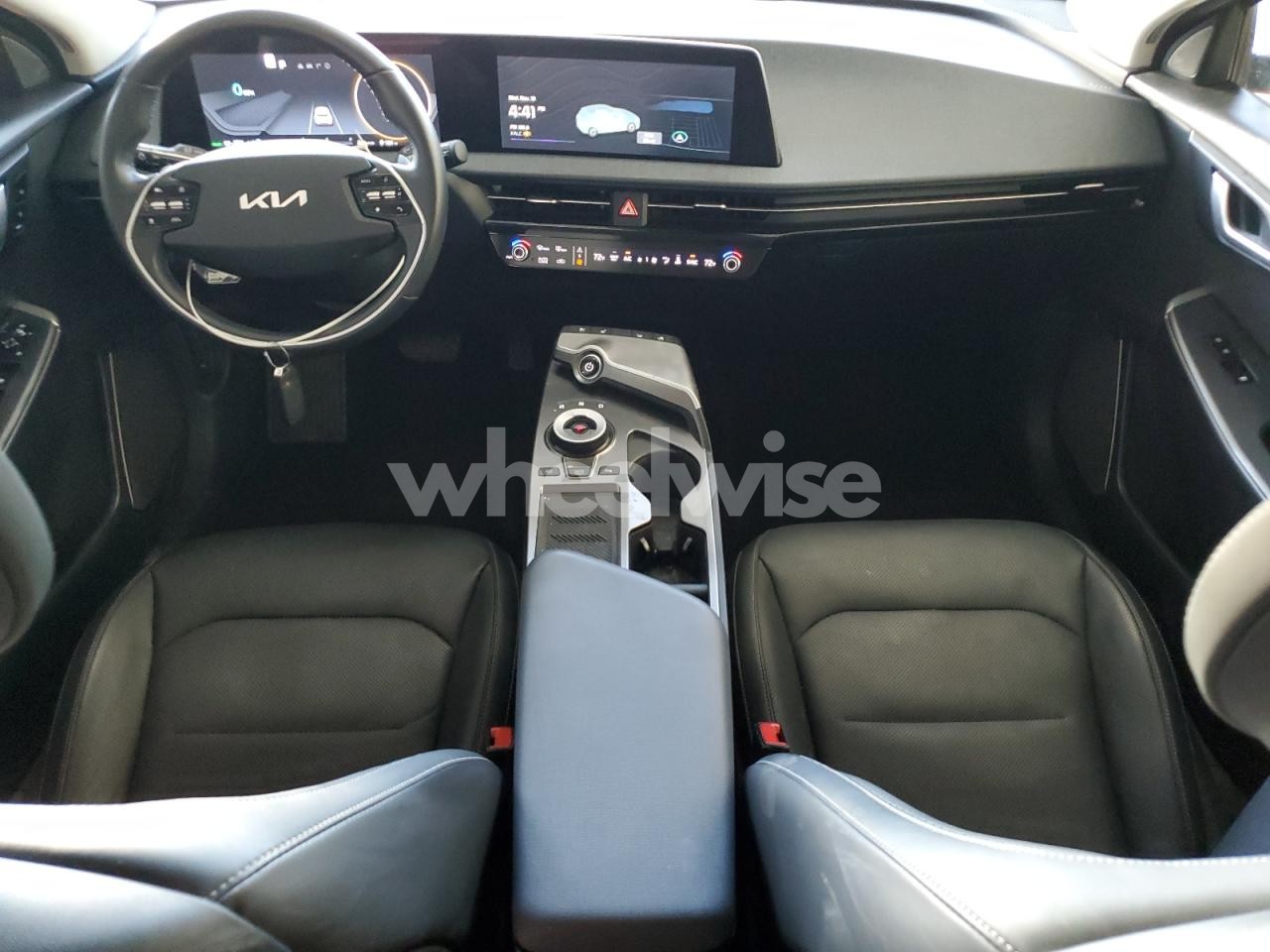 Photo 8 of 2023 KIA EV6 LIGHT (VIN KNDC34LA4P5157611)