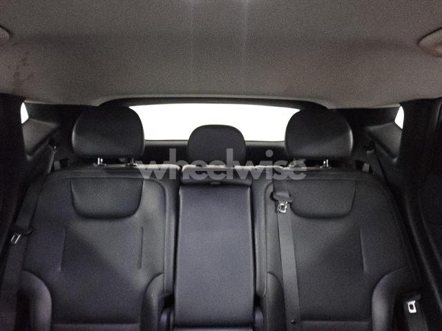 Photo 3 of 2023 KIA EV6 LIGHT (VIN KNDC34LA4P5609704)