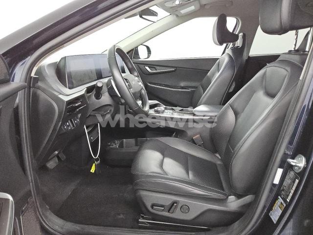 Photo 4 of 2023 KIA EV6 LIGHT (VIN KNDC34LA4P5609704)