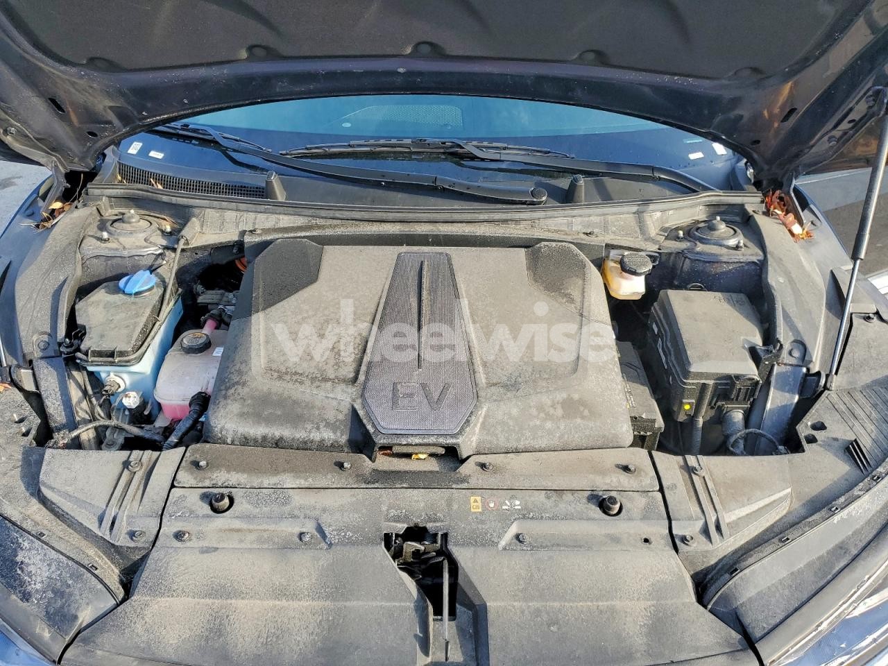Photo 11 of 2024 KIA EV6 LIGHT (VIN KNDC34LA5R5205314)