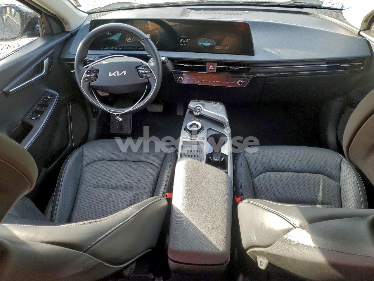 Photo 8 of 2024 KIA EV6 LIGHT (VIN KNDC34LA5R5205314)