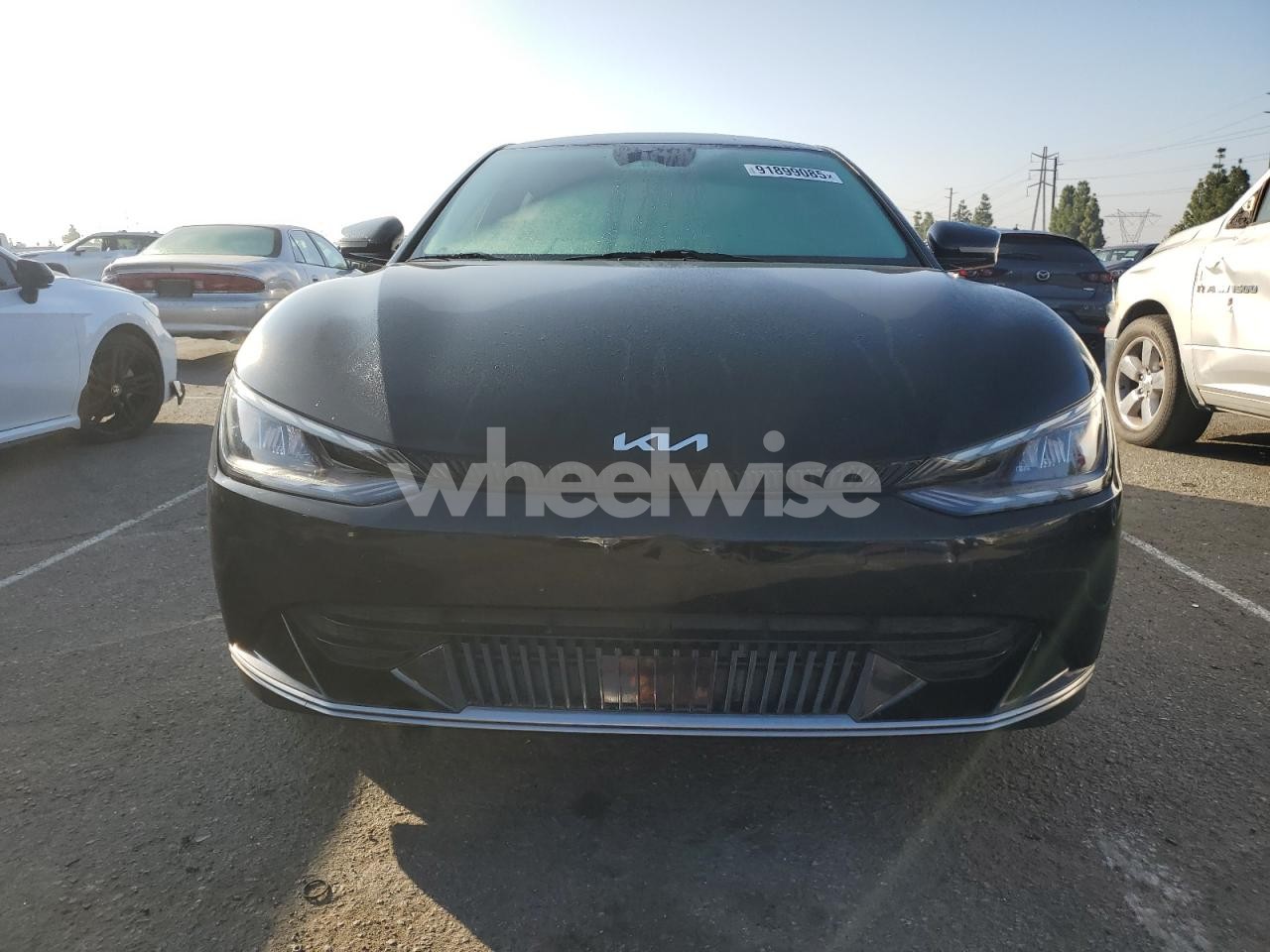 Photo 5 of 2022 KIA EV6 LIGHT (VIN KNDC34LA6N5043171)