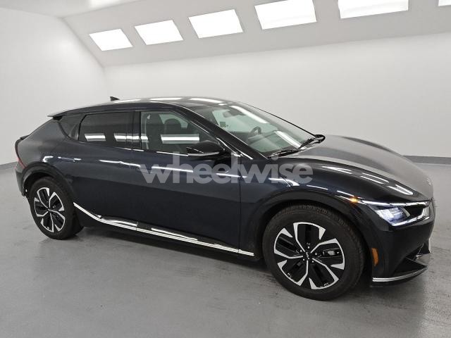 Photo 2 of 2024 KIA EV6 LIGHT (VIN KNDC34LA7R5207498)