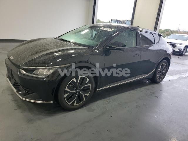 Photo 2 of 2023 KIA EV6 LIGHT (VIN KNDC34LA8P5129214)