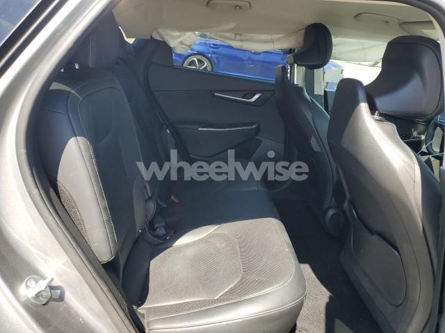 Photo 8 of 2023 KIA EV6 LIGHT (VIN KNDC34LA8P5150077)