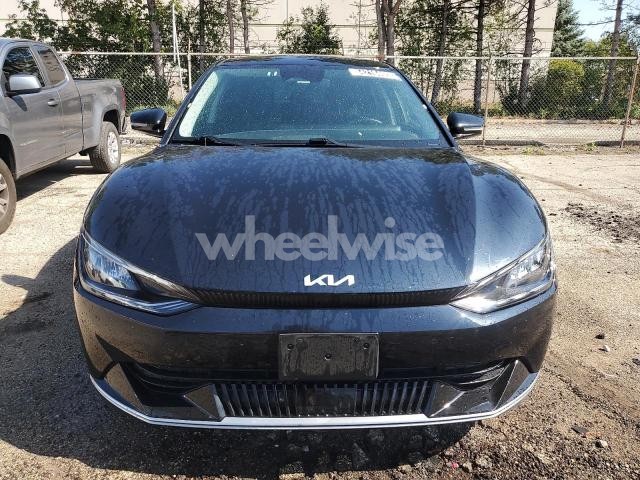 Photo 4 of 2023 KIA EV6 LIGHT (VIN KNDC34LA8P5611472)