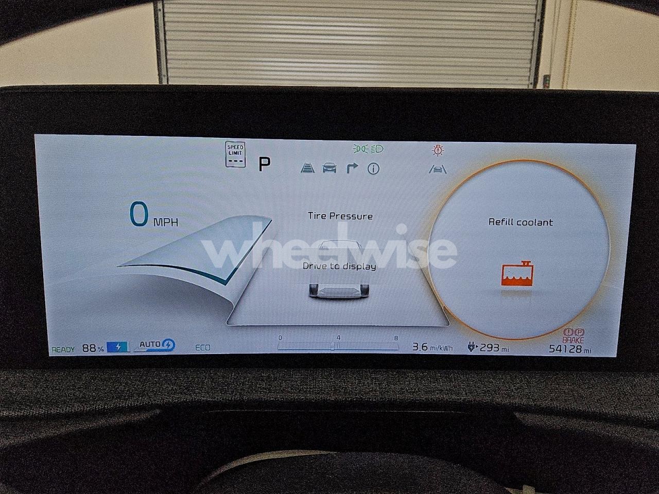 Photo 9 of 2024 KIA EV6 LIGHT (VIN KNDC34LA9R5194625)