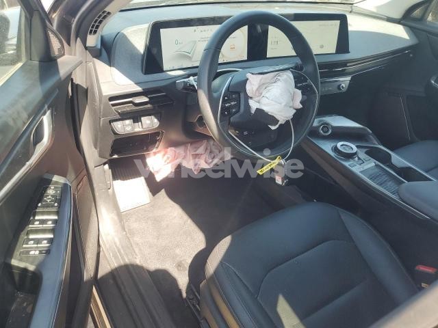 Photo 3 of 2024 KIA EV6 LIGHT (VIN KNDC34LA9R5207406)