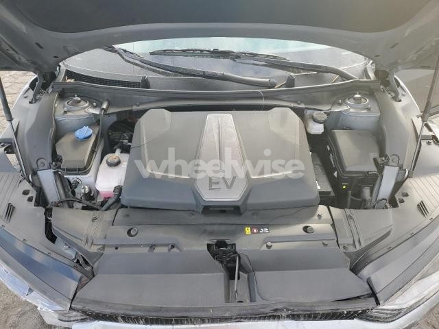 Photo 5 of 2024 KIA EV6 LIGHT (VIN KNDC34LA9R5207406)