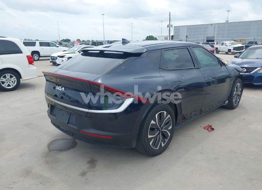 Photo 4 of 2024 Kia Ev6 LIGHT (VIN KNDC34LB7R5616772)