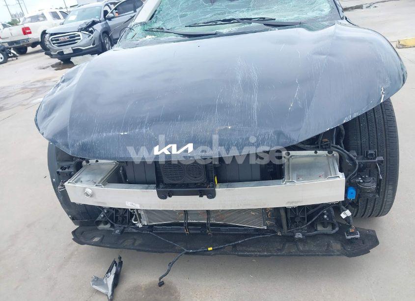 Photo 6 of 2024 Kia Ev6 LIGHT (VIN KNDC34LB7R5616772)