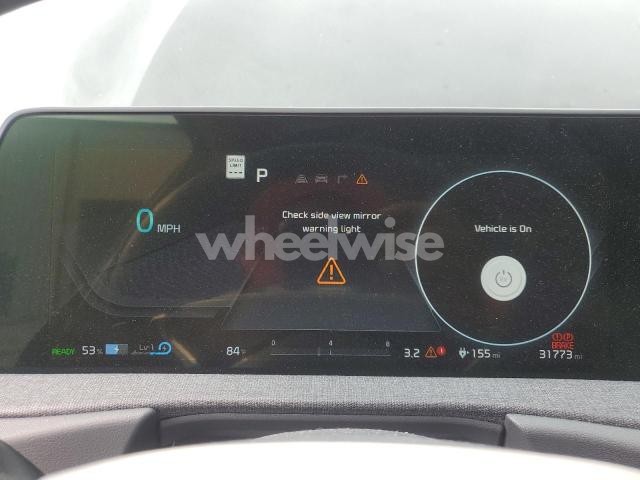 Photo 4 of 2022 KIA EV6 LIGHT (VIN KNDC3DLC4N5073237)