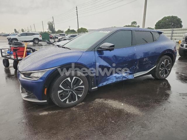 Photo 5 of 2023 KIA EV6 LIGHT (VIN KNDC3DLC7P5158365)